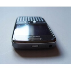 Nokia E72 srebrna